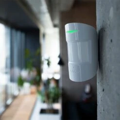 Ajax Systems MotionProtect Plus - Bewegingsmelder MotionProtect Plus-W -Veiligheid Thuis ajax systems motionprotect plus bewegingsmelder 4180147 sfeer 2